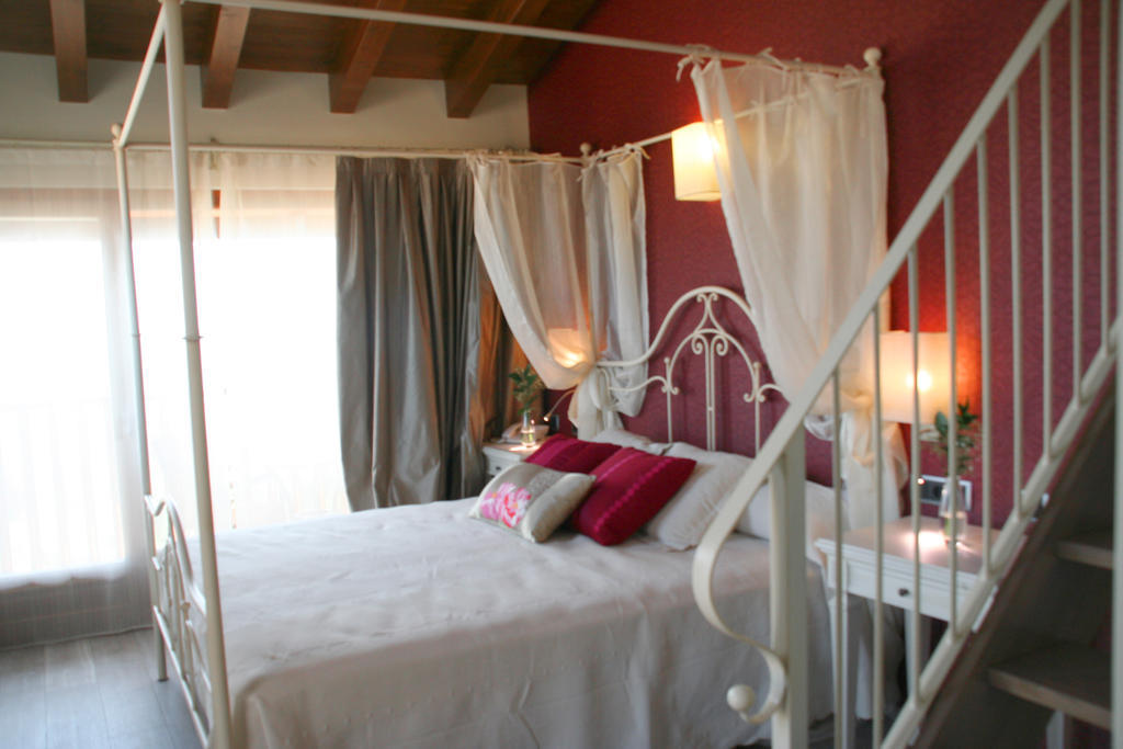 Hotel Castillo De Alquézar Værelse billede